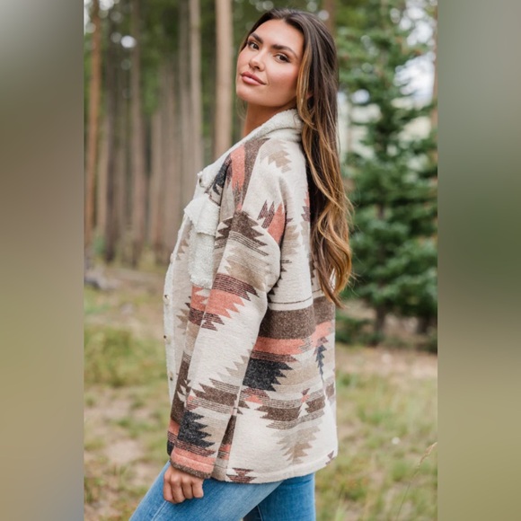 New Venture Out Southwestern Shacket Xs/Small/Medium - Picture 4 of 4